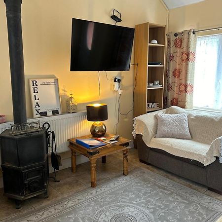 Padoro Lodge Kildare Buitenkant foto